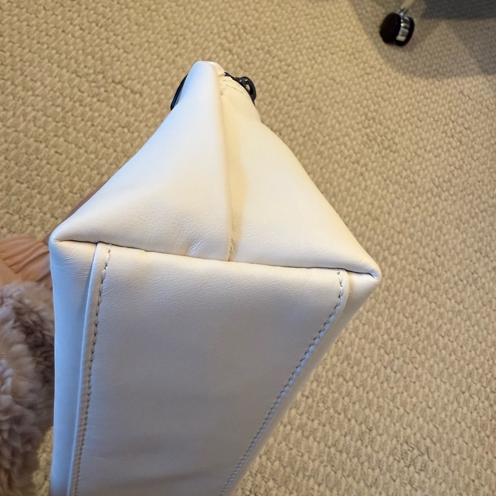 Longchamp Le Pliage Xtra Leather Crossbody Bag - Picture 10 of 12